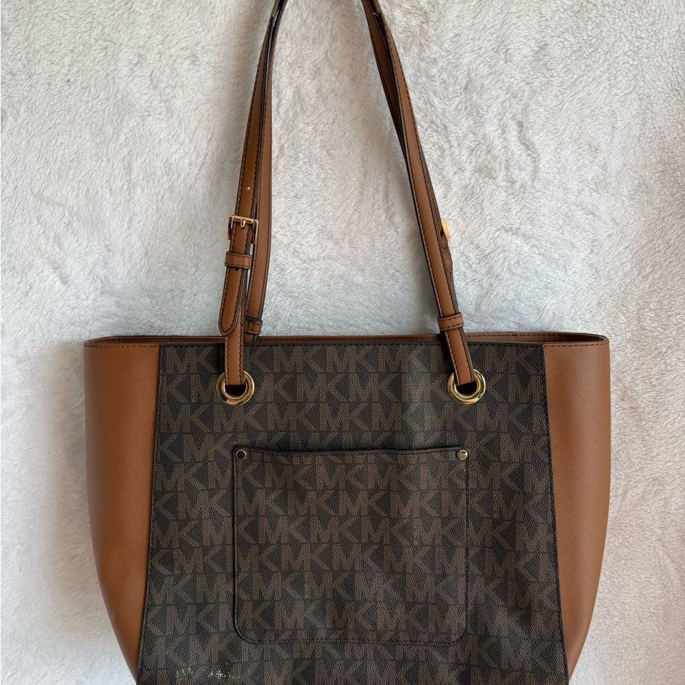 Michael Kors Signature Brown and Tan Tote - Picture 7 of 15